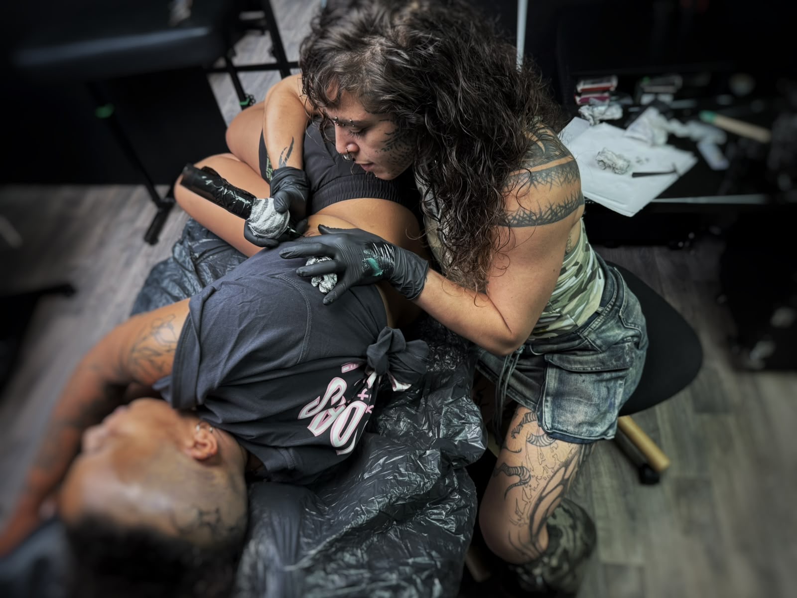 NISSIE.STAB.TATTU, Consurgo tattoo artist
